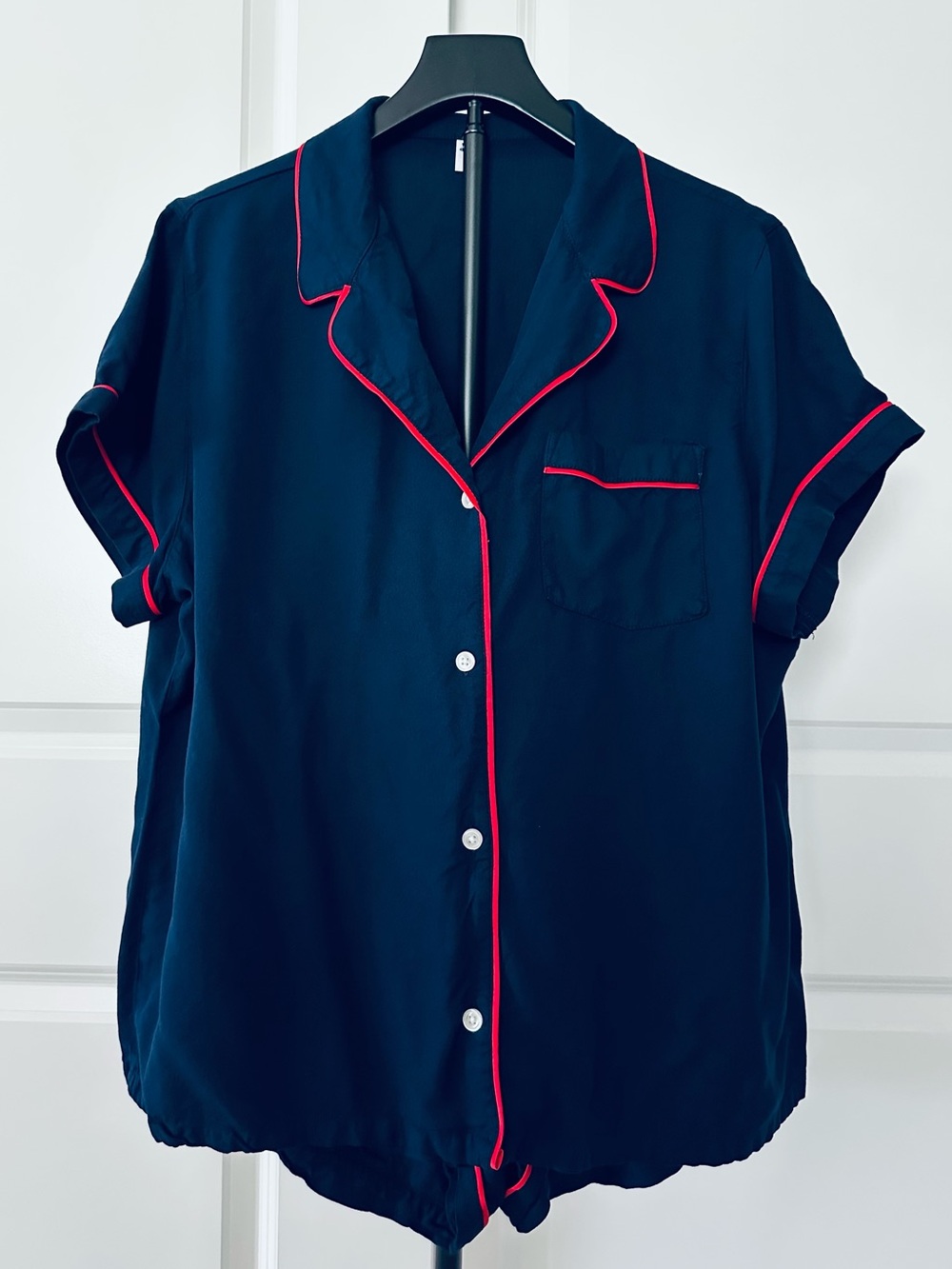 Women’s Old Navy Short Sleeve Navy Blue with Red Trim Top & Short Set